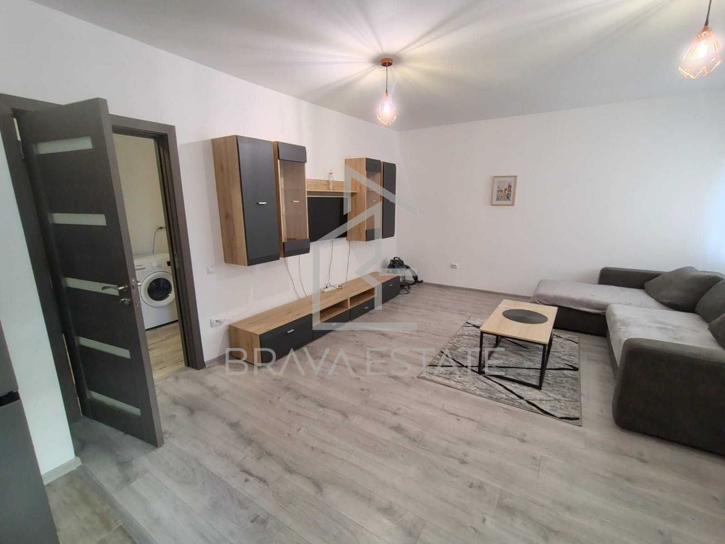 Apartament 2 camere, garaj subteran, zona Soporului - Poză 1