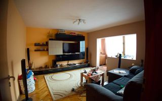 Etaj  2- 3 cam decomandat Bucovinei-Torontalului centrala proprie - Poză 9