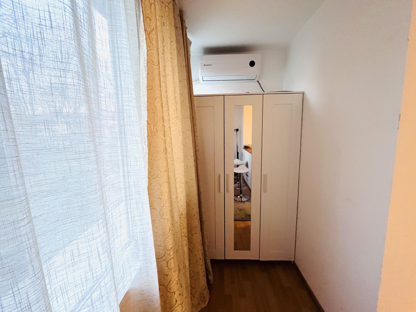 GARSONIERA DE LUX DECOMANDATA BLOC  REABILITAT APUSULUI SECTOR 6 - Poză 7