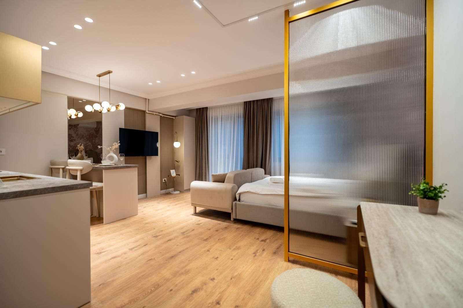 Studio complex nou | Mobilat și utilat | - Poză 7