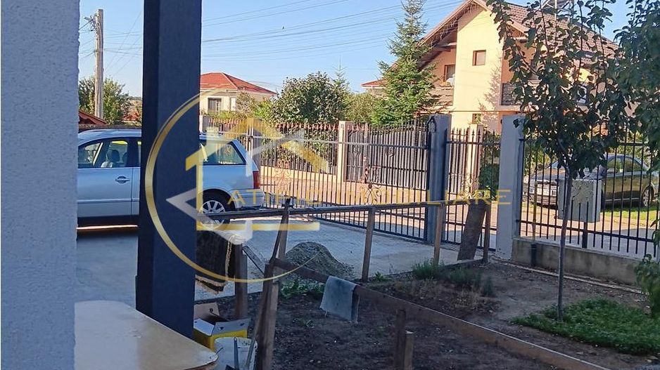 De vanzare vila individuala in Lunca Cetatuii Cartierul Tineretului - Poză 17