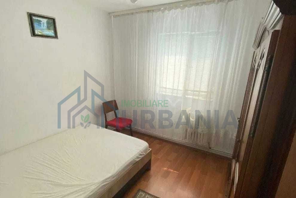 Vand apartament cu 3 camere la et 2 din 4, in Mircea cel batran, Iasi. - Poză 2