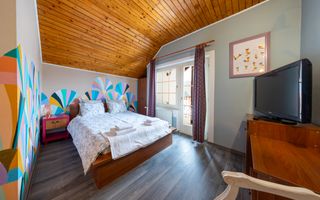 Pensiune de vânzare în Râșnov | 14 camere | 427 mp - Poză 30