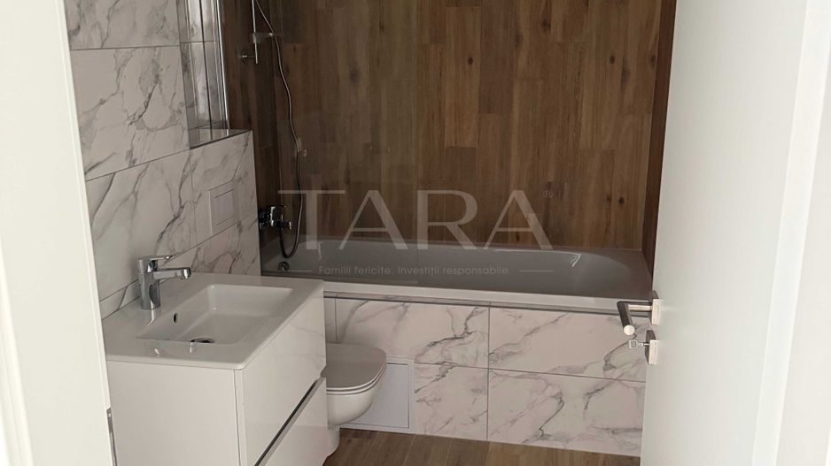 Apartament de vanzare, 3 camere, boxa inclusa, parcare. - Poză 8