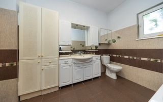 Casă cu teren 2.200 mp și deschidere la DN13 | Zonă mixtă | Brașov, Stupini - Poză 7