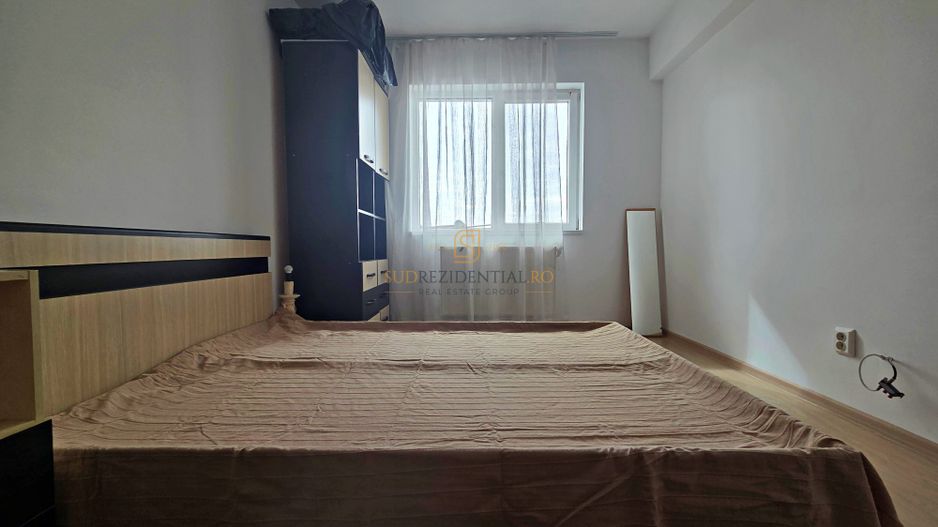 Apartament 3 camere de vanzare, decomandat, Aparatorii Patriei, Sect 4 - Poză 6