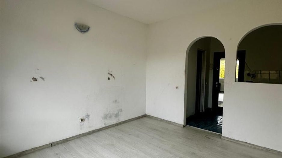 Garsoniera etaj 3 Aluminei - Poză 2