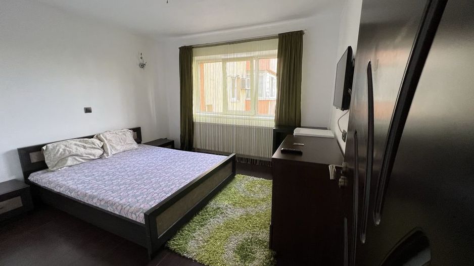 Apartament renovat 2 camere Rahova, loc parcare inclus - Poză 5