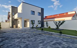 Casă modernă de lux – 4 camere, teren 373 mp, curte amenajată - Poză 15