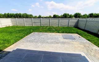 Casa cu panouri fotovoltaice - comuna Berceni - Poză 5