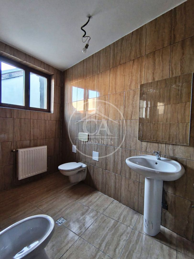 Casa de închiriat cu 6 camere în zona Centrala,  Oradea - Poză 3