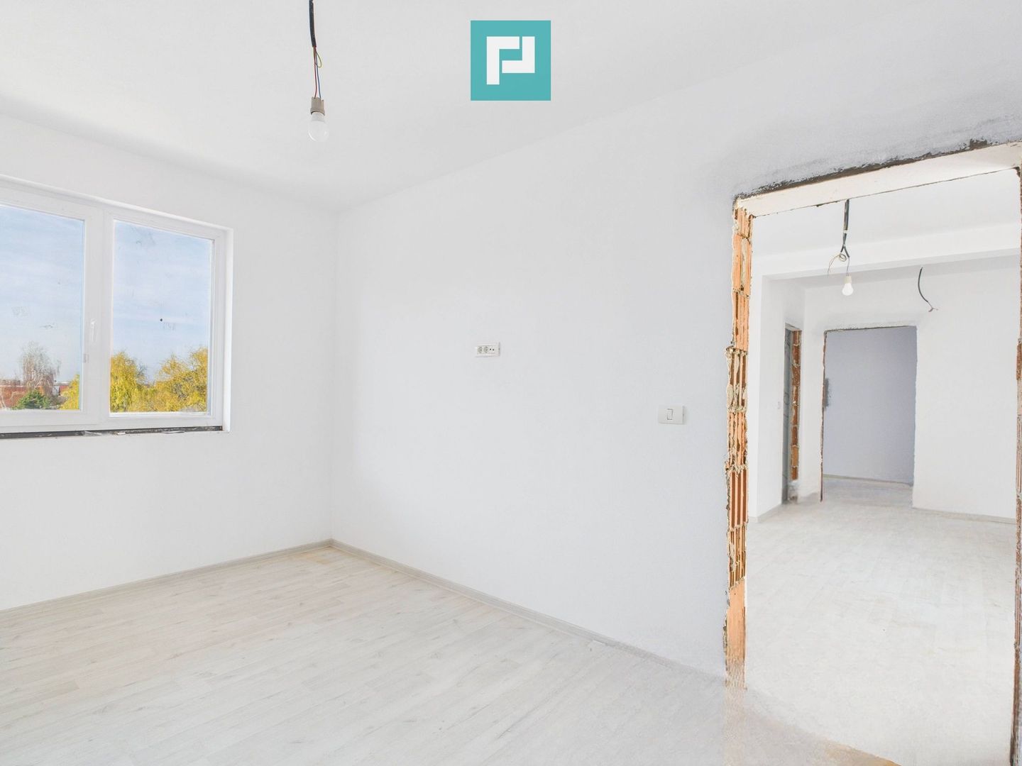 Penthouse cu terasă generoasă, în inima Chișodei - Poză 9