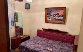 De vanzare apartament 3 camere Tatarasi - Poză 2