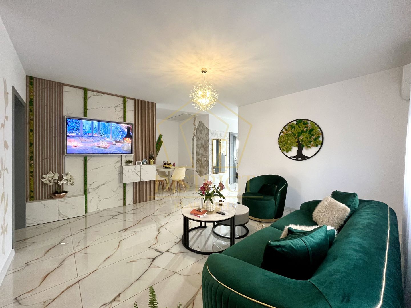 Duplex superb cu 3 camere | Mosnita Veche - Poză 1