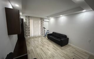 Apartament cu 2 camere COSMOPOLIS, mobilat și utilat, loc de parcare - Poză 2