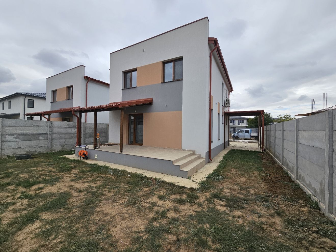 Casă Independentă curte Generoasă și Liniște finisaje de calitate - Poză 7