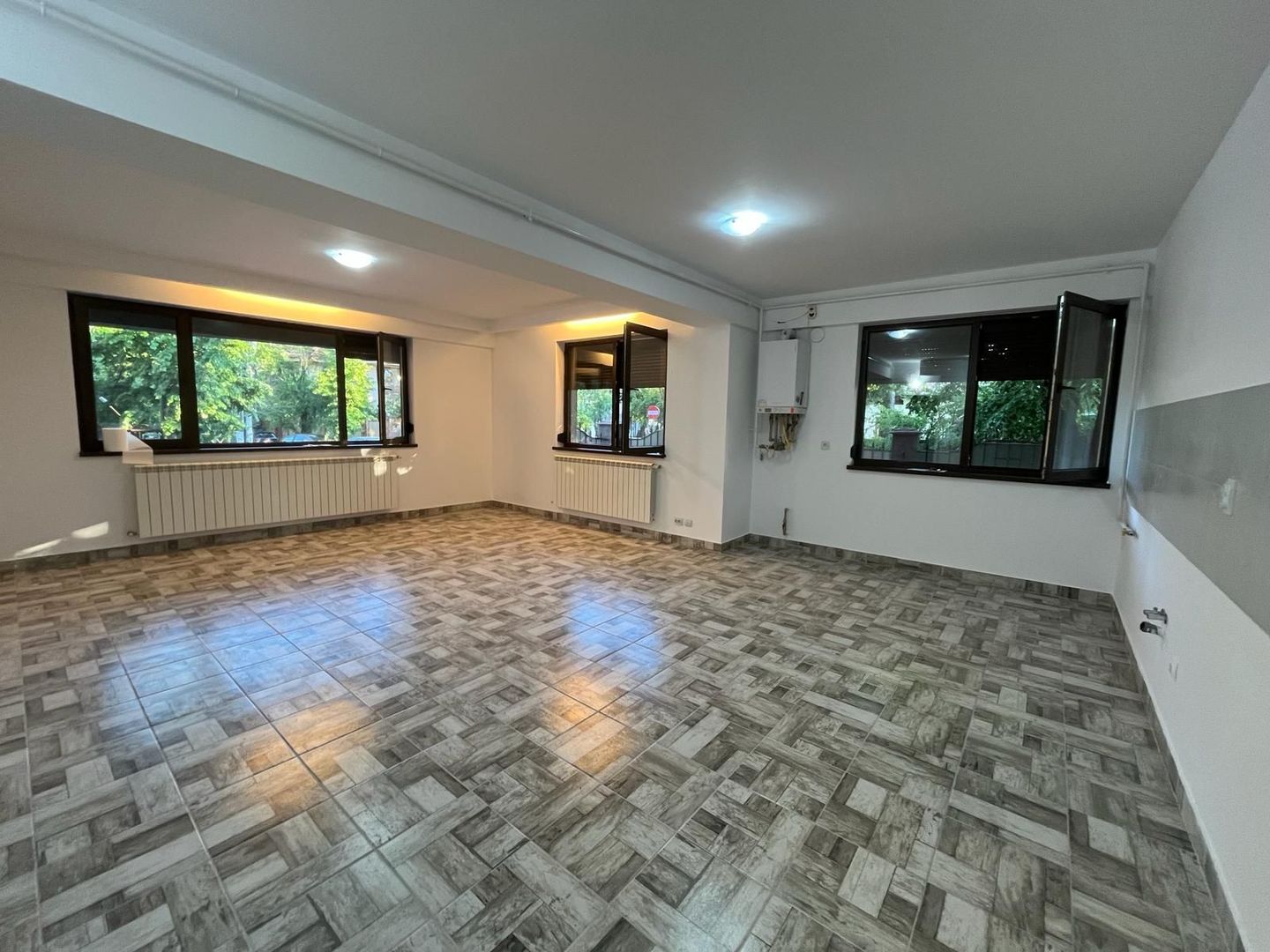 Comision 0 Apartament 3 cam Bucuresti Noi ,deosebit; suprafata mare - Poză 13