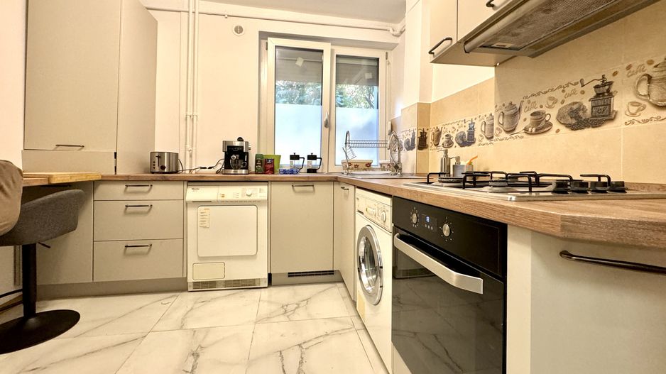 Apartament 2 camere, renovat, pet friendly, zona Central- Piata 700 - Poză 8