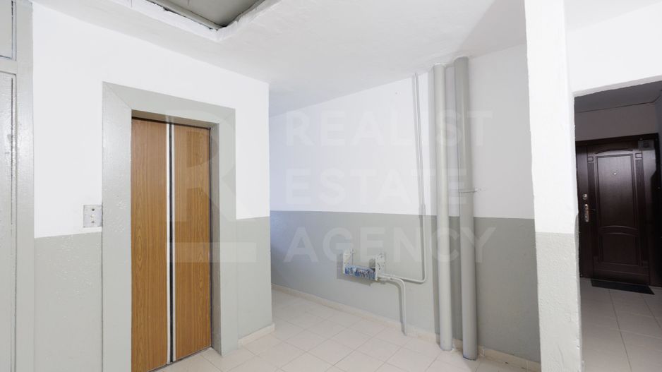 Vânzare, apartament, 3 camere, strada Miorița ,Centru. - Poză 12