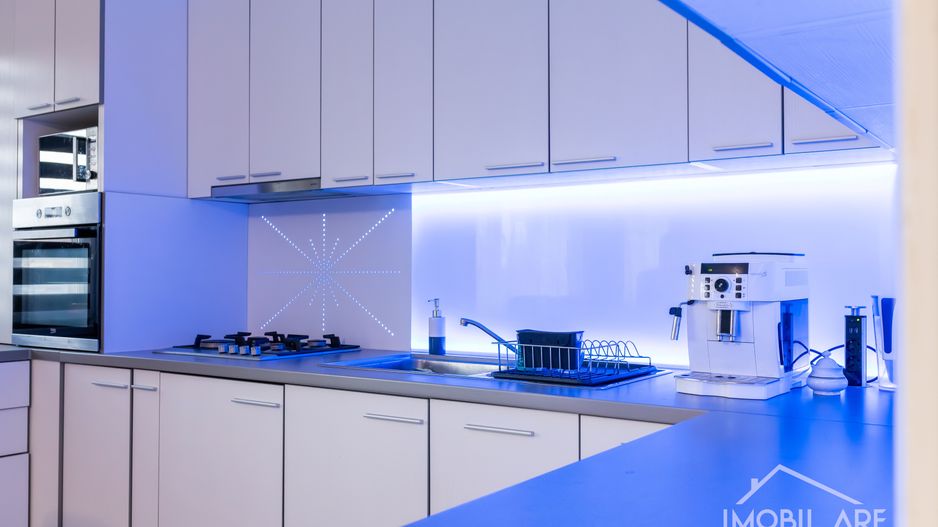 Apartament 3 camere la parter înalt cu parcare subterană - Poză 2