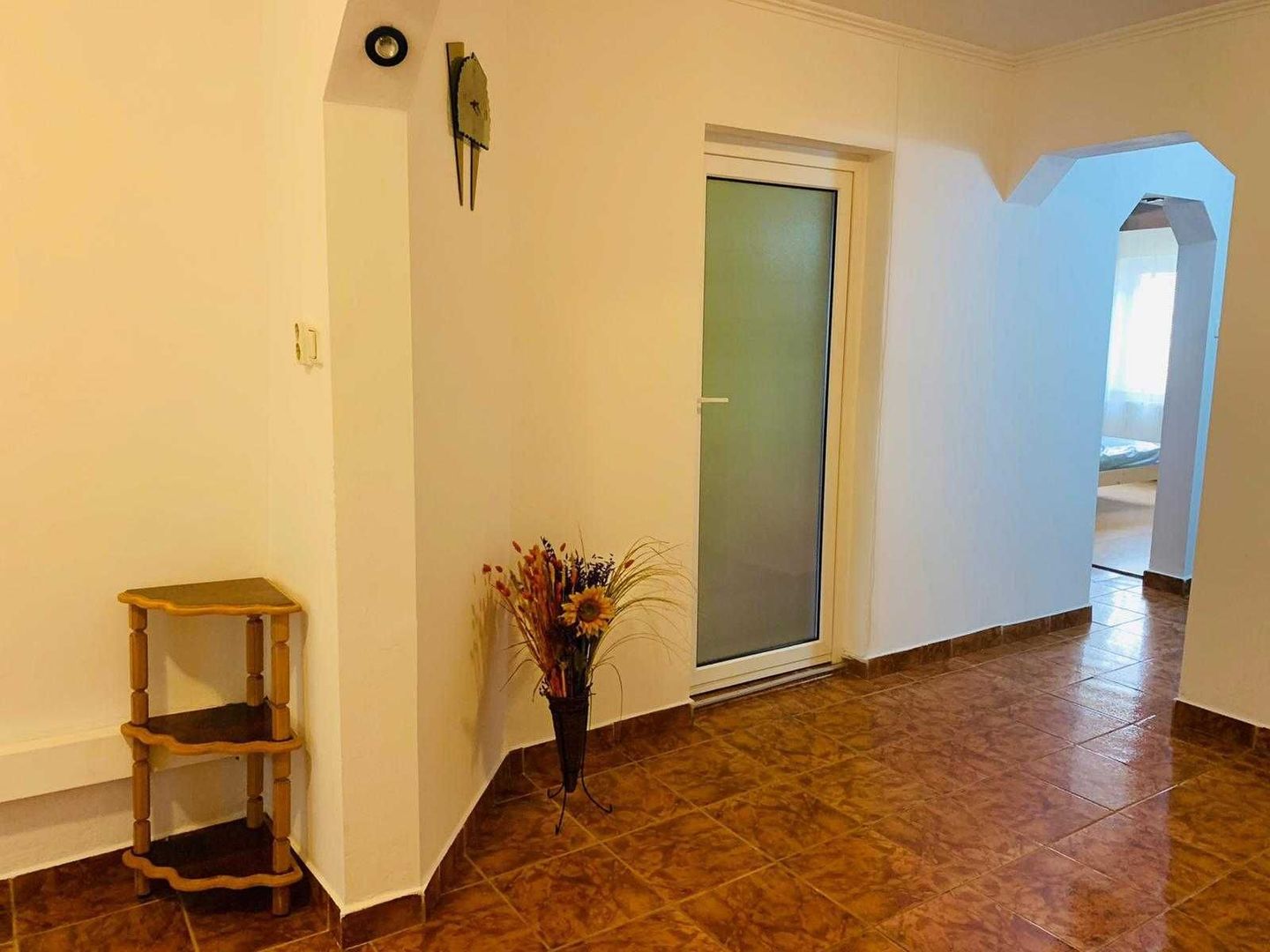 2 camere decomandat  Lipovei parter centrala proprie - Poză 2