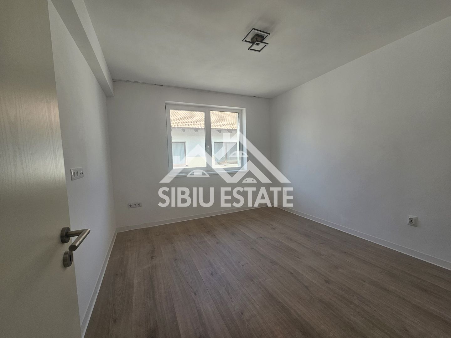 Casa de inchiriat, 4 camere, 2 bai, Sibiu Calea Cisnadiei - Poză 5