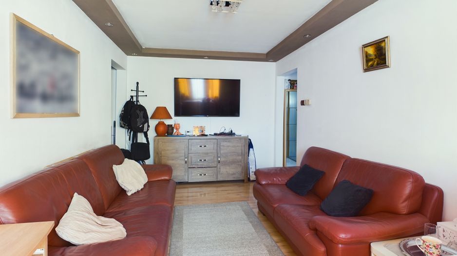 Apartament cu 3 camere, etaj intermediar, zona Spitalului Judetean - Poză 3