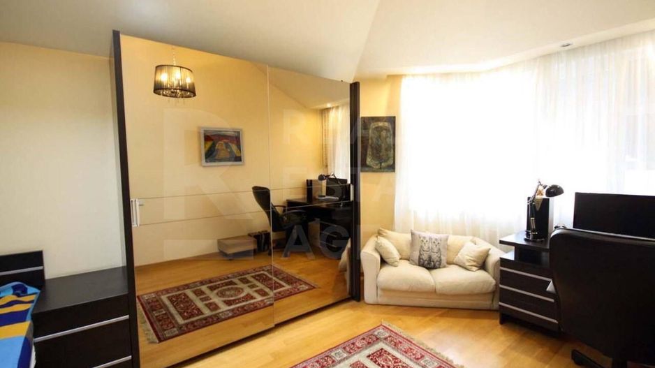 Chirie casa, 5 camere, strada Dîmbului, Centru - Poză 15