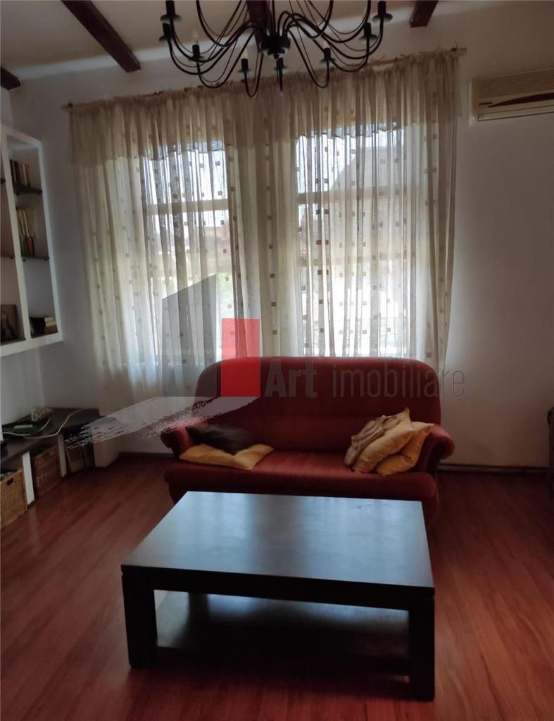 Apartament in vila la etajul 1 intre Romana si P-ta Victoriei - Poză 4