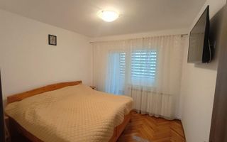 Vând  apartament 3 camere - Poză 3