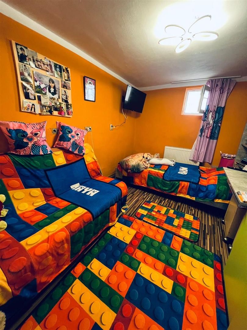 Casa la 20 de Km de Oradea - Poză 3