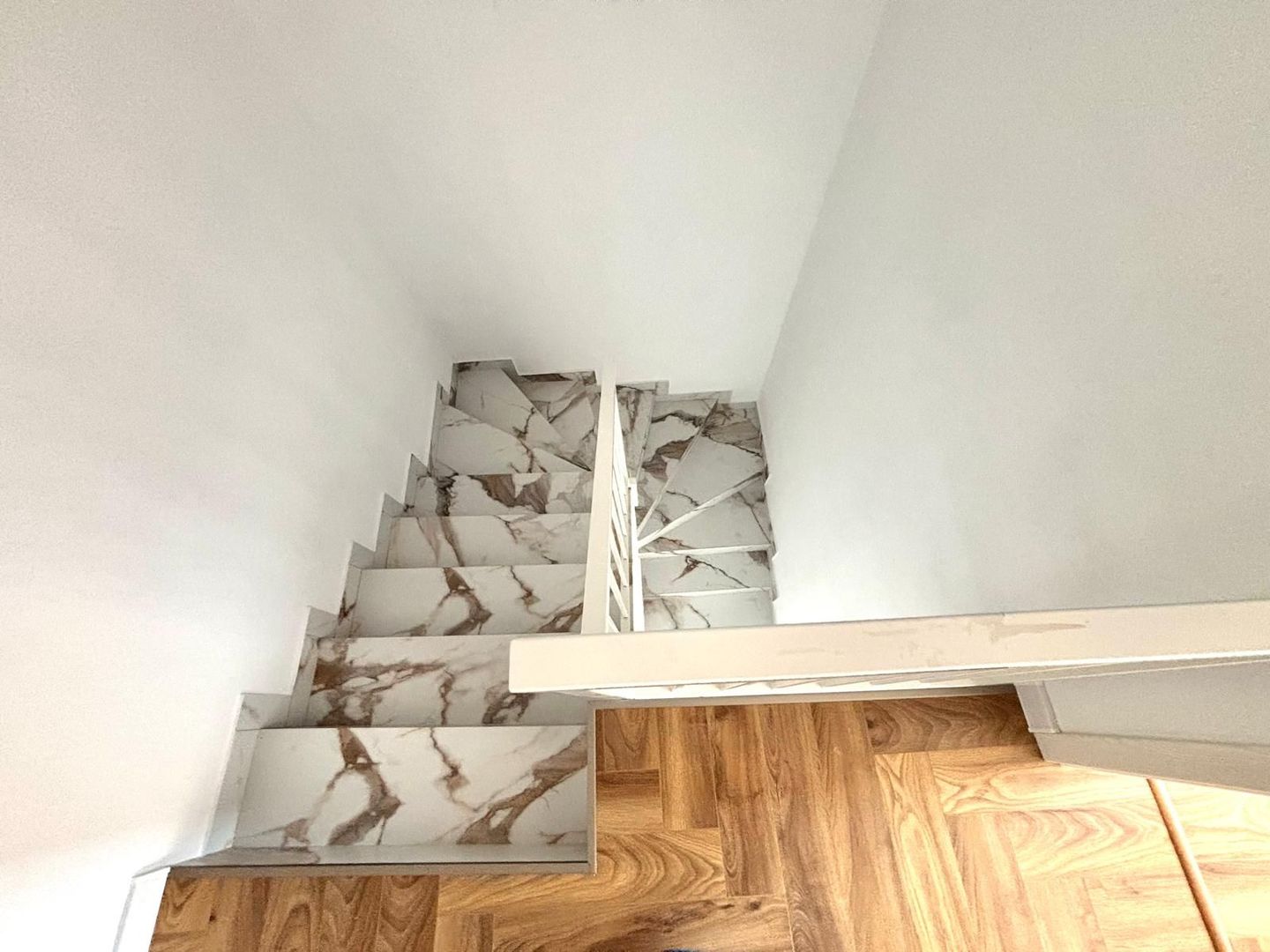 Duplex -4 camere - toate utilitatile - Sag - Poză 9