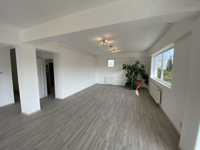 Casa P+2+M de inchiriat in zona Blumana - Brasov - Poză 8