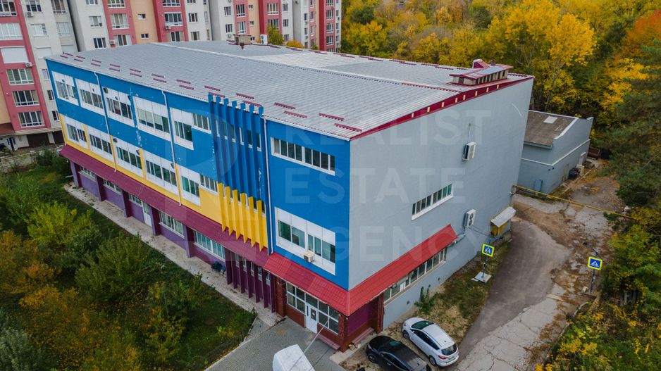 Chirie, spațiu industrial, 3000 mp, str. Sprîncenoaia, Centru - Poză 2