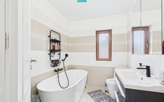 Casă individuală elegantă în Moșnița Nouă - Poză 9