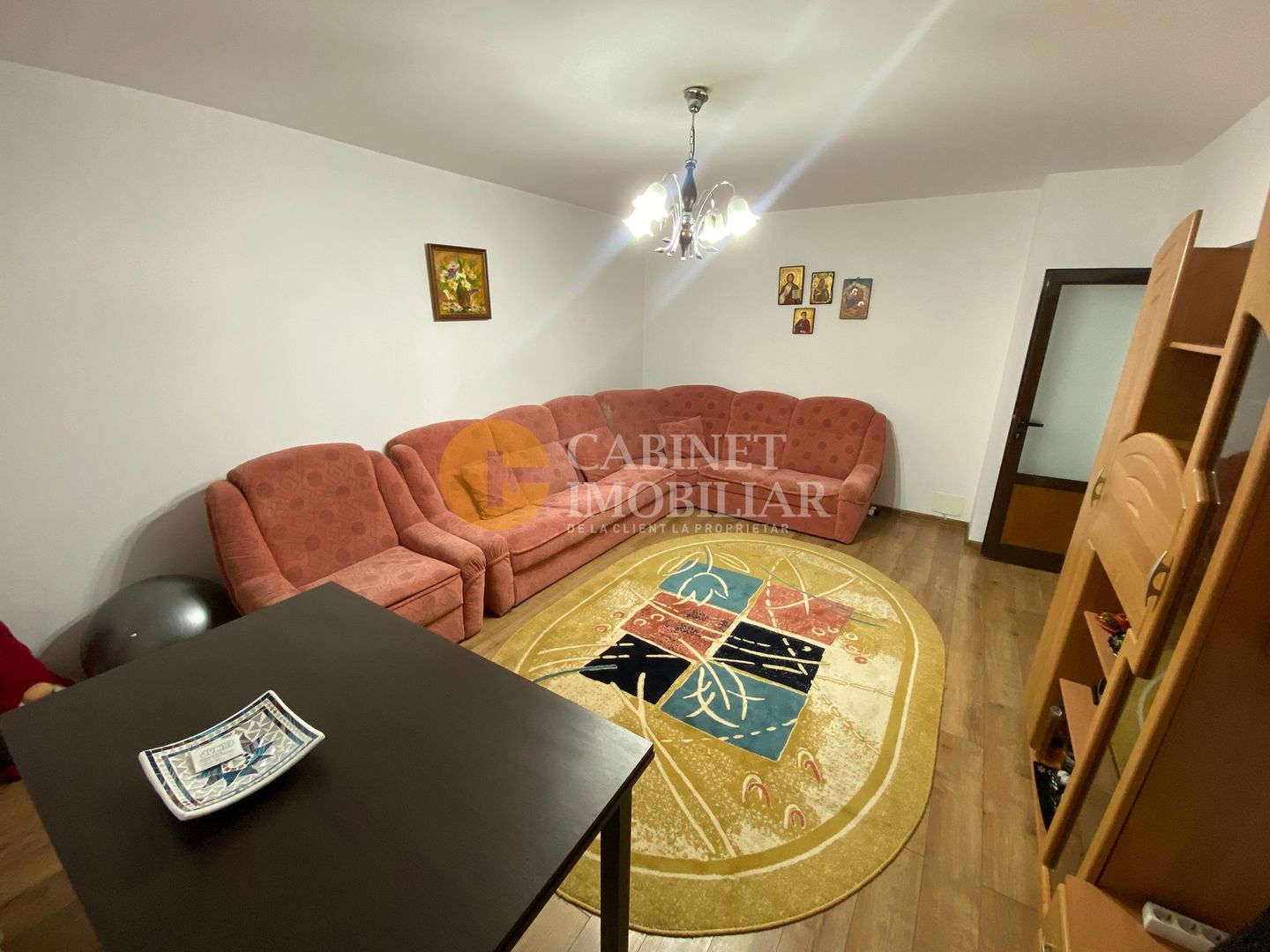 Gară - Bloc Tip Vilă - 3 camere decomandat + loc parcare - Poză 1