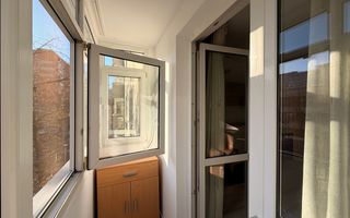 Apartament 2 camere renovat 2025, bloc 1976 – Sălăjan - Poză 12