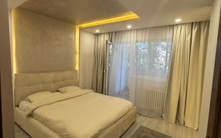 Apartament cu 4 camere, 3 balcoane si boxa proprie pe Calea Aradului - Poză 1