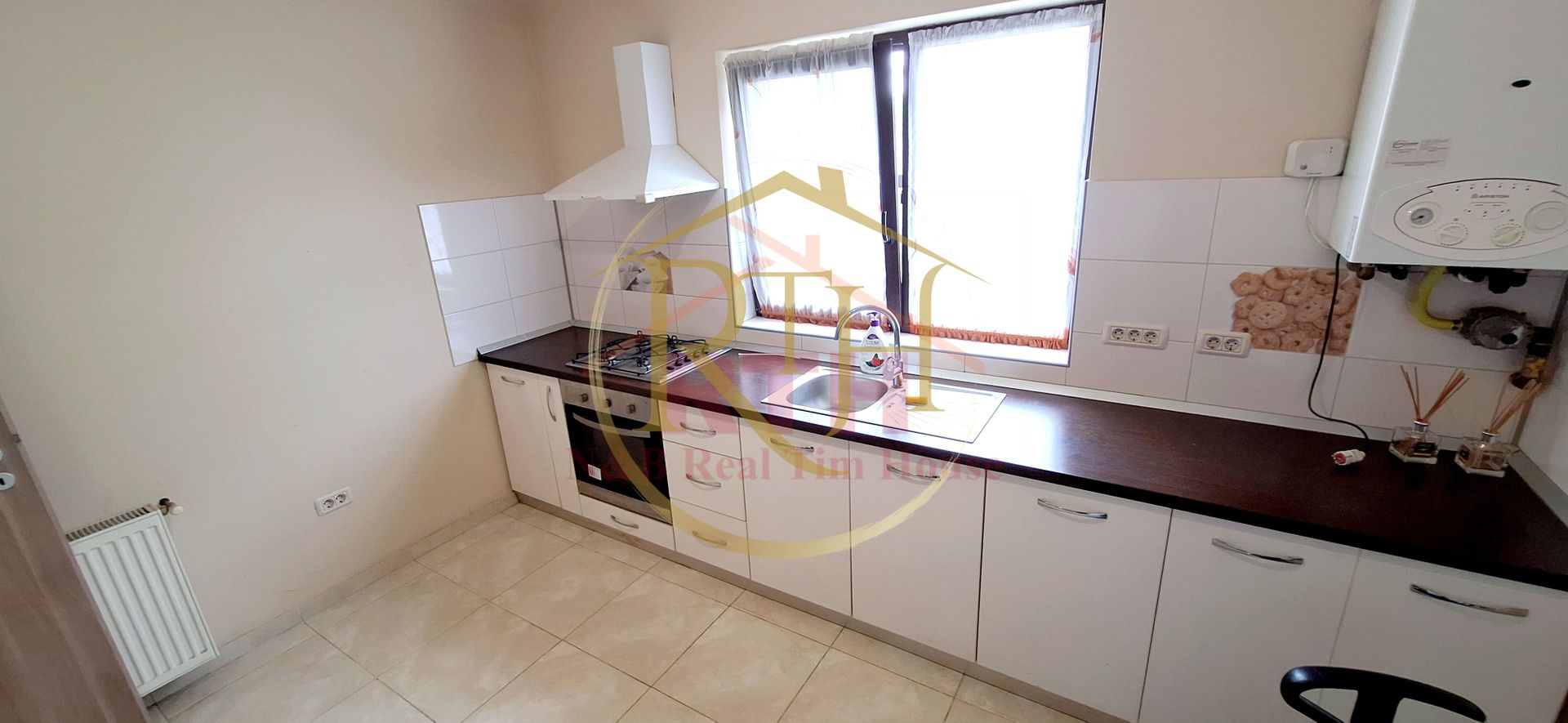 Oferim spre inchiriere casa-duplex cu 4 camere, zona Braytim, pet friendly. - Poză 8
