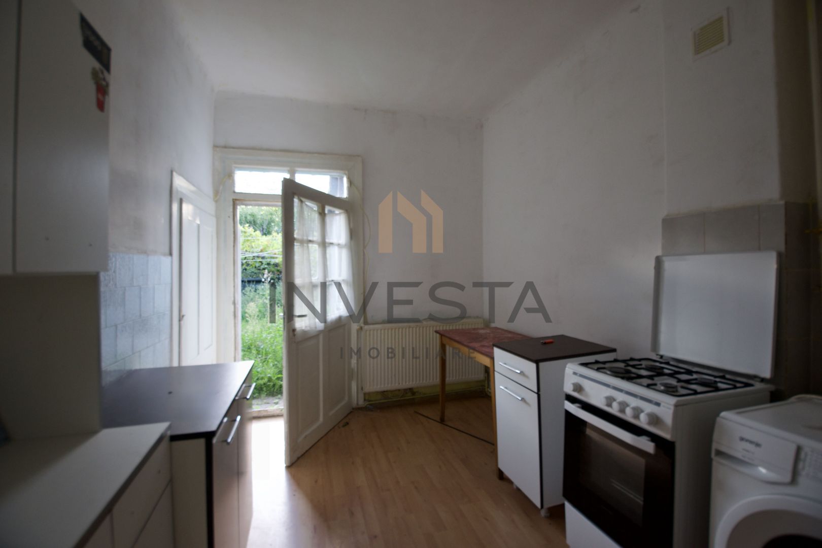 Apartament cu gradina de 200 mp.  Zona strazii Brasov! - Poză 5