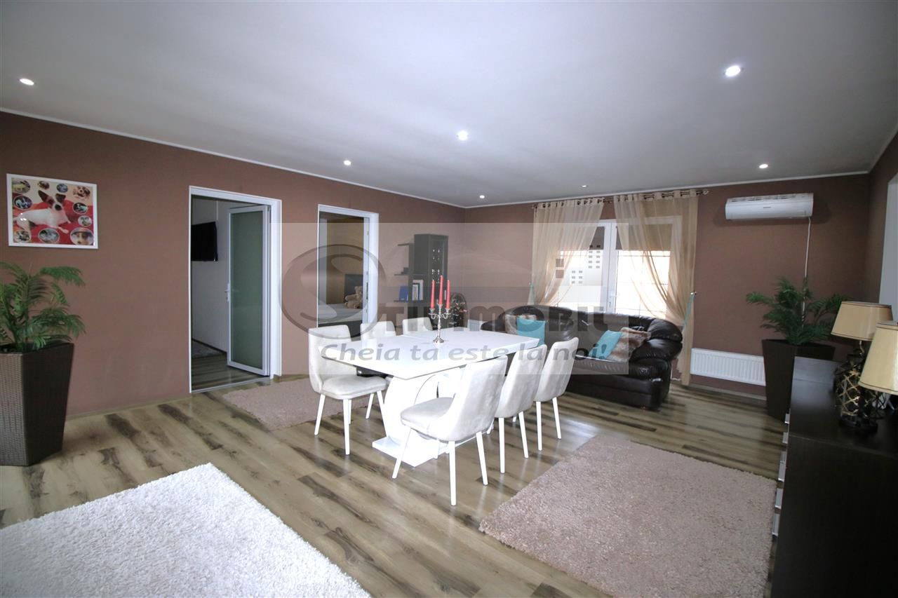 MIROSLAVA CASA EXCLUSIVISTA LA CHEIE LUX STIL MEDITERANEAN MOBILATA - Poză 23