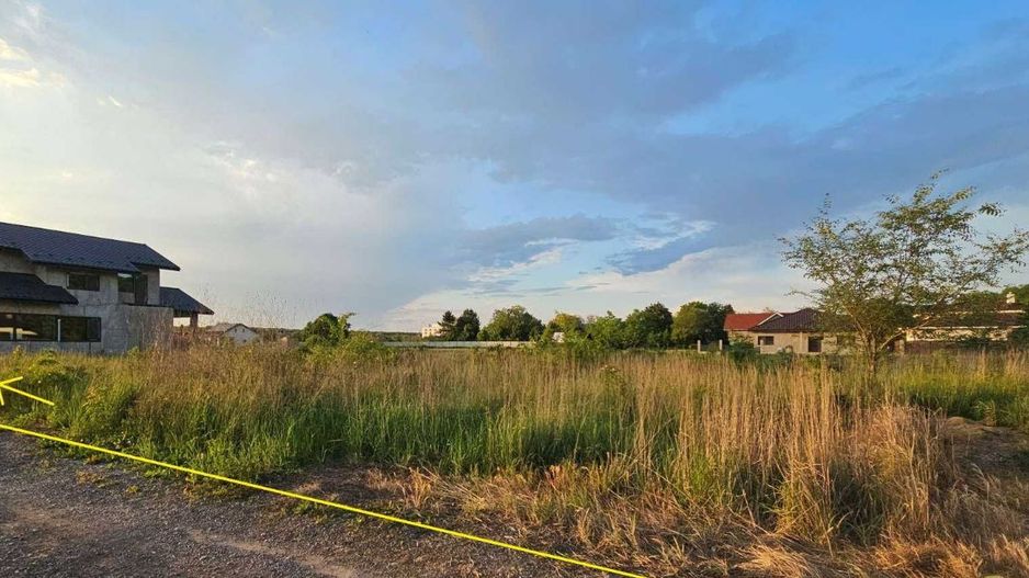 Snagov,  teren, intravilan de 630mp, cu front 20m - Poză 1