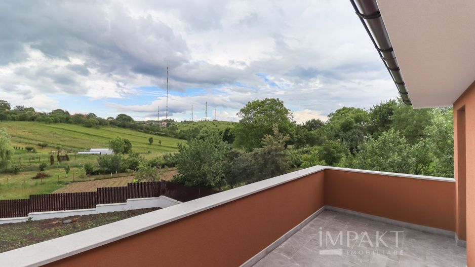 Case cuplate 5 camere si teren de 700 m2 in Feleacu - Poză 22