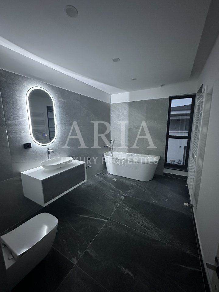 Vila de LUX cu 7 camere IANCU NICOLAE - Poză 10