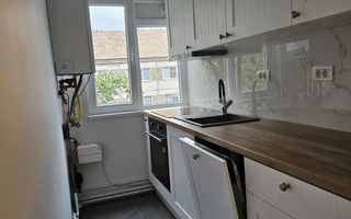 Apartament cu 3 camere, renovat, centrala proprie-Pet Friendly - Poză 5