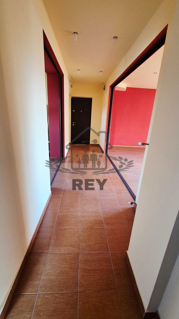 Apartament de vânzare 89mpu, 3 camere zona Turnisor/Kogalniceanu - Poză 4