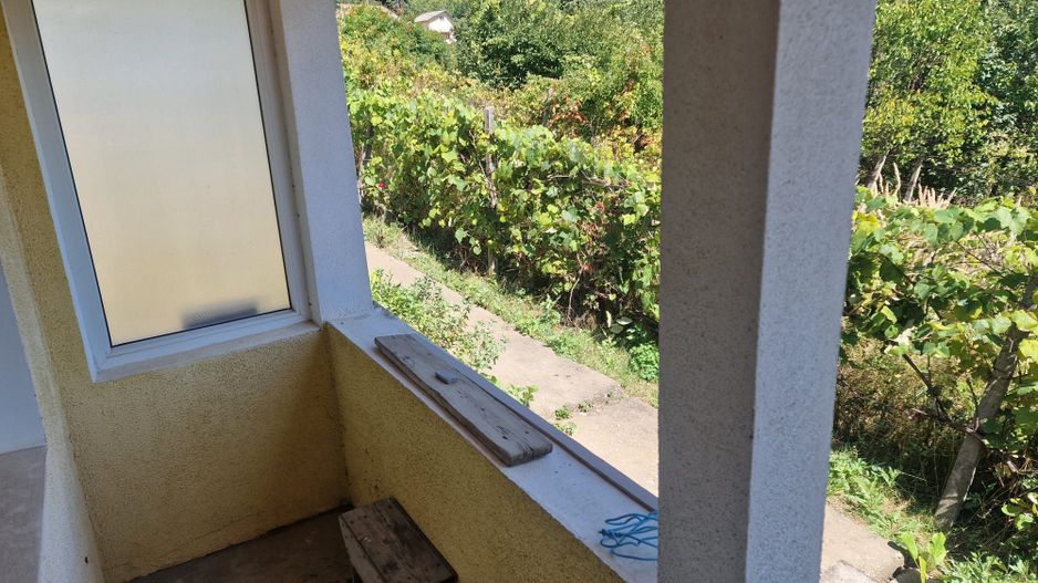 Casa in mediu rural cu teren - Poză 22