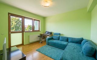 Apartament 3 camere | Etaj 2 | Balcon | Parcare | Decomandat - Poză 4