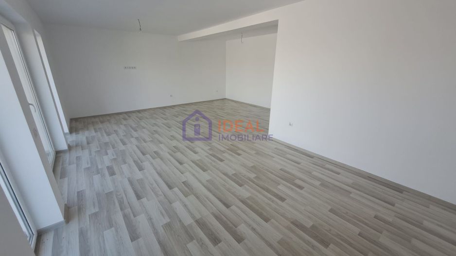 Duplex  Modern cu 4 camere si gradina ,in Cristian - Poză 2