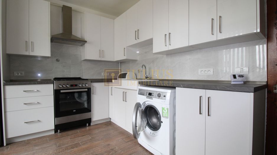 3 camere, curte comuna, centrala proprie. - Poză 12